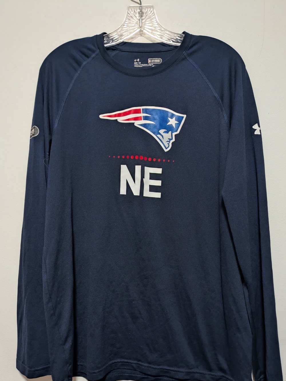 Under Armour Men’s New England Patriots Navy Long-Sleeve Performance Shirt